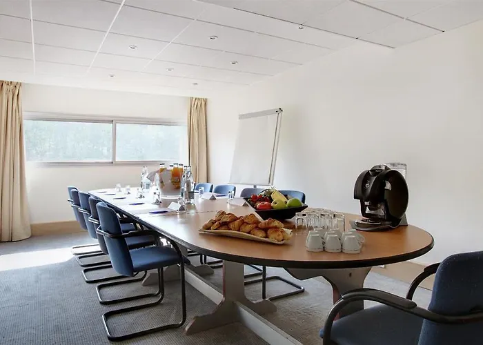 Paris Cdg Airport רואיסי-אן-פרנס